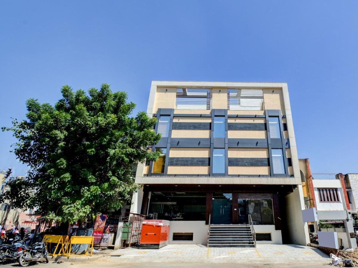 Hotel Oyo 70930 The Moon Āsansol Exterior foto
